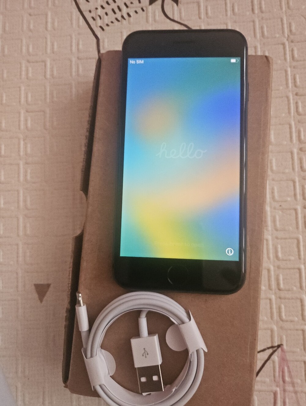 Apple iPhone 8 Label - Black Text on White Background